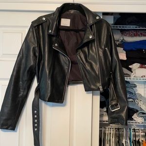 Cropped Leather Jacket